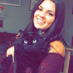 Meet your Posher, Amber